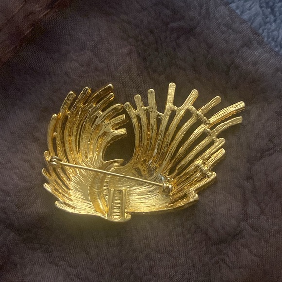 Beautiful gold tone unmarked brooch - Picture 2 of 2